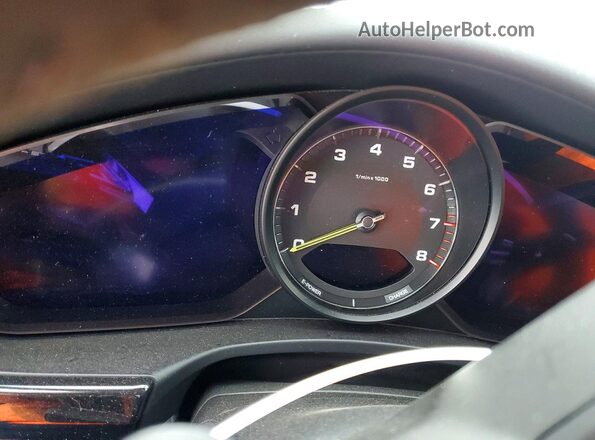 WP0AK2A76PL132050 2023 PORSCHE PANAMERA Red Widok zestawu wskaźników