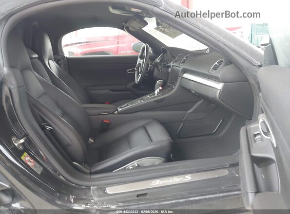 WP0CB2A82RK223584 2024 PORSCHE 718 BOXSTER Черный Вид салона спереди