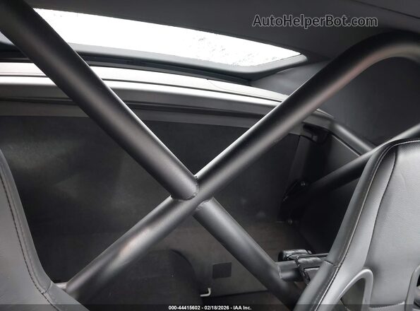 WP0CB2A93JS147239 2018 PORSCHE 911 White Widok naklejki z numerem VIN
