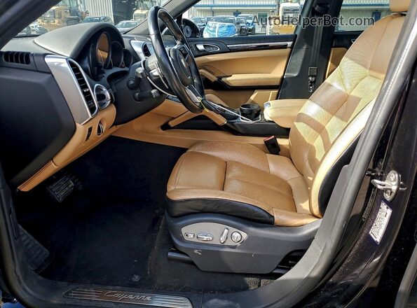 WP1AA2A21HKA90299 2017 PORSCHE CAYENNE Black Vista interior delantera