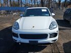 2016 Porsche Cayenne   White vin: WP1AA2A26GLA08057
