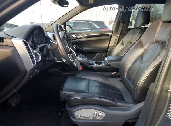 WP1AA2A27HKA91912 2017 PORSCHE CAYENNE Gray წინა სალონის ხედი