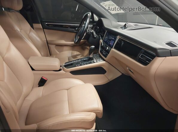 WP1AA2A51LLB02500 2020 PORSCHE MACAN Белый Вид салона спереди