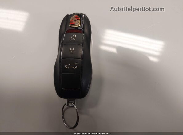 WP1AA2A51LLB02500 2020 PORSCHE MACAN Белый Вид панели приборов