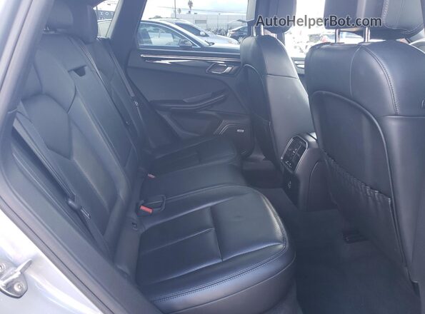 WP1AA2A54LLB06332 2020 PORSCHE MACAN Серебряный Вид задней части салона