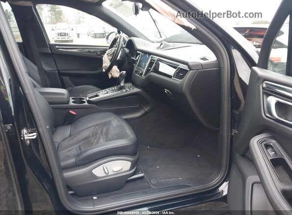 WP1AA2A55JLB22861 2018 PORSCHE MACAN Black Widok wnętrza z przodu