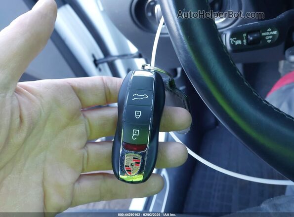 WP1AA2A55PLB05695 2023 PORSCHE MACAN Белый Вид панели приборов