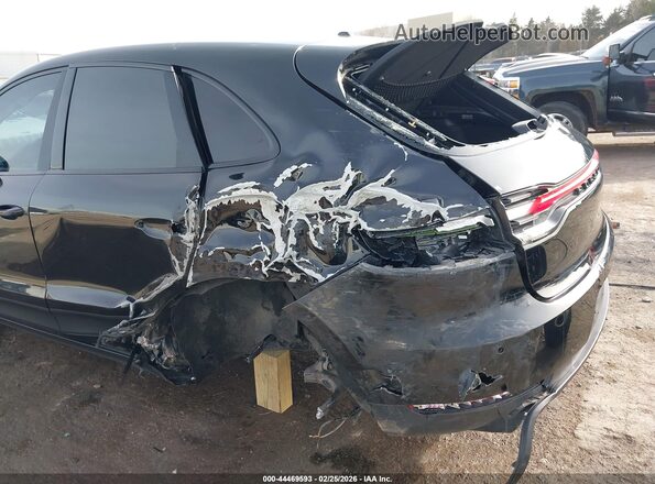 WP1AA2A56LLB09037 2020 PORSCHE MACAN Черный Вид спереди