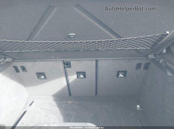 WP1AA2A56LLB09037 2020 PORSCHE MACAN Черный 