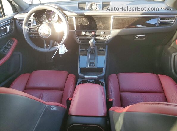 WP1AA2A56SLB05083 2025 PORSCHE MACAN Черный Вид панели приборов