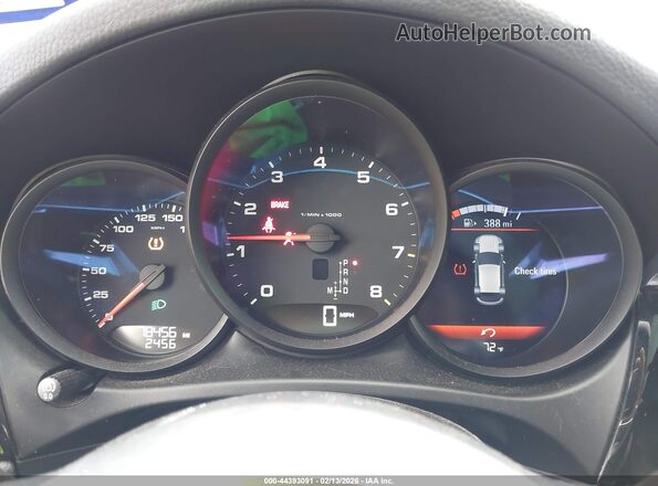 WP1AA2A58JLB19159 2018 PORSCHE MACAN Черный Вид задних сидений
