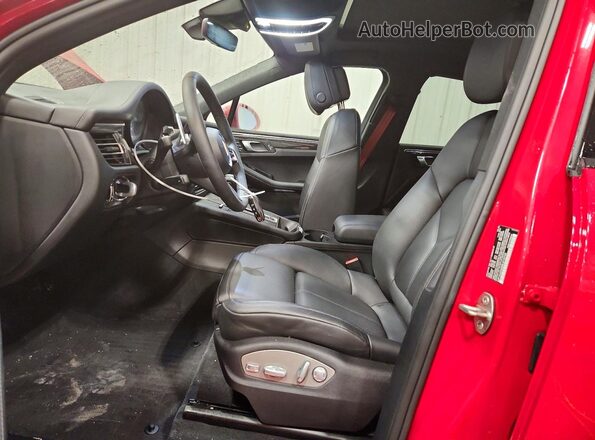 WP1AA2A58SLB13749 2025 PORSCHE MACAN Красный Вид салона спереди