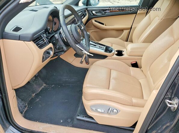 WP1AA2A5XPLB10844 2023 PORSCHE MACAN Charcoal Вид салону спереду