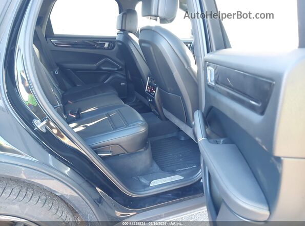 WP1AA2AY2KDA17460 2019 PORSCHE CAYENNE Черный Вид наклейки с VIN-кодом