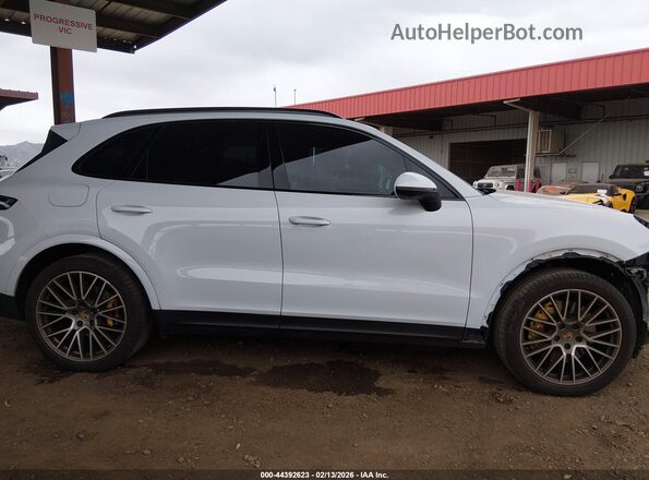 WP1AA2AY2NDA07225 2022 PORSCHE CAYENNE Белый Панорамный вид салона 360°