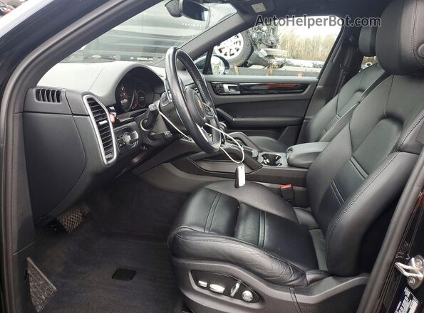WP1AA2AY5KDA06131 2019 PORSCHE CAYENNE Black Вид салону спереду