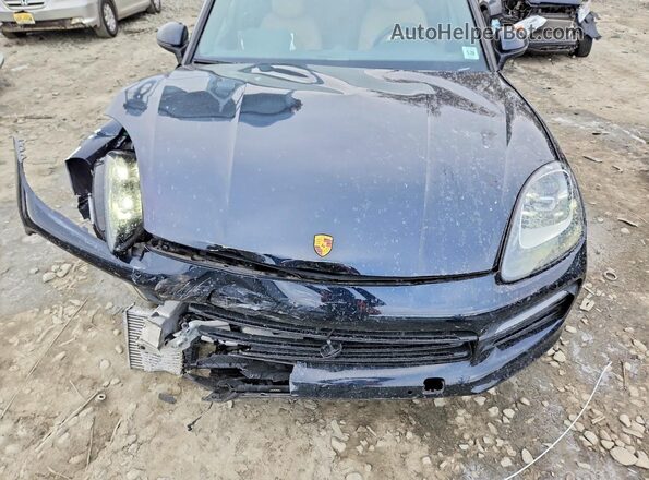 WP1AA2AY8PDA10505 2023 PORSCHE CAYENNE Blue Engine compartment view