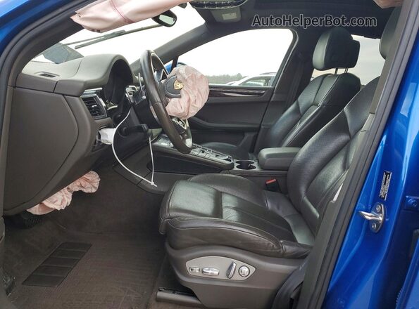 WP1AB2A56GLB51095 2016 PORSCHE MACAN Синий Вид салона спереди