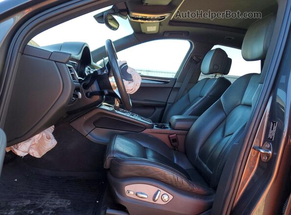 WP1AB2A58GLB43984 2016 PORSCHE MACAN Серый Вид салона спереди