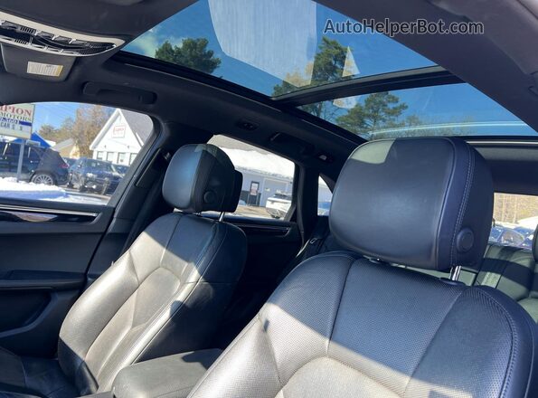 WP1AB2A58HLB10081 2017 PORSCHE MACAN Gray Vista del cuadro de instrumentos