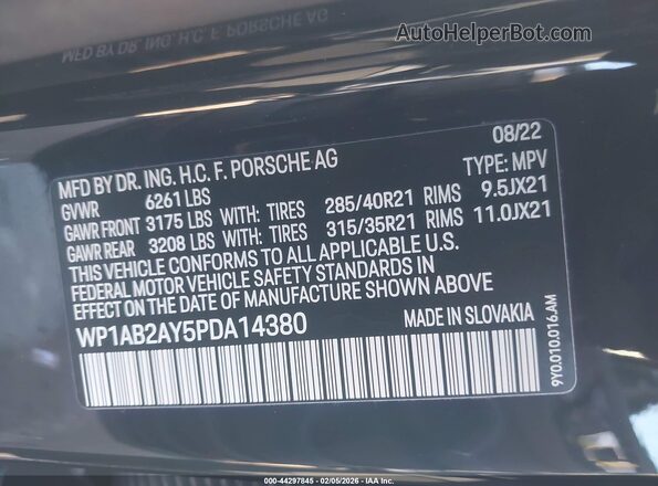 WP1AB2AY5PDA14380 2023 PORSCHE CAYENNE Black Vista del compartimento del motor