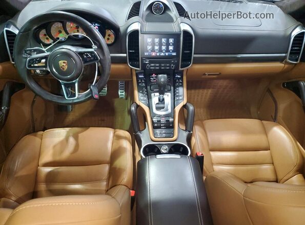 WP1AC2A21JLA85324 2018 PORSCHE CAYENNE Черный Вид панели приборов