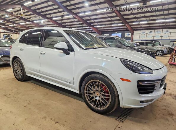 WP1AD2A22GLA71440 2016 PORSCHE CAYENNE Белый Передняя правая четверть