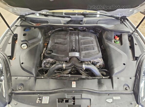 WP1AD2A22GLA71440 2016 PORSCHE CAYENNE Белый Вид подкапотного пространства
