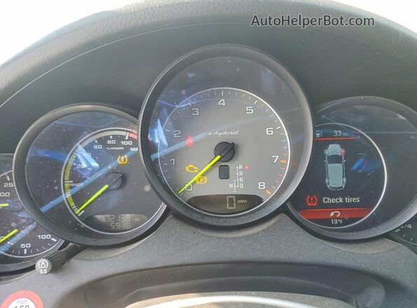 WP1AE2A29HLA74933 2017 PORSCHE CAYENNE Gray Vista del cuadro de instrumentos