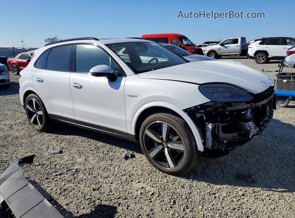 WP1AE2AY7SDA17281 2025 PORSCHE CAYENNE Белый Передняя правая четверть