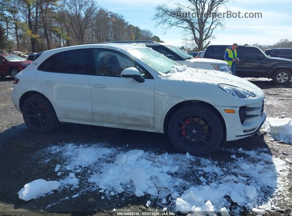 WP1AF2A56JLB70659 2018 PORSCHE MACAN Белый Вид задней части салона