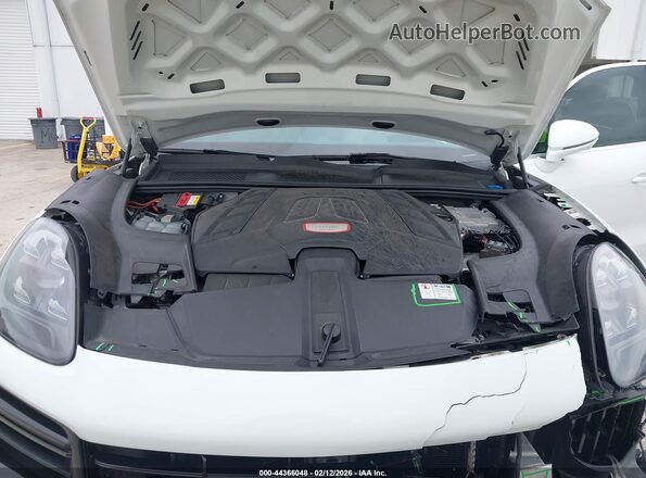 WP1AF2AY6LDA39187 2020 PORSCHE CAYENNE White Widok z tyłu