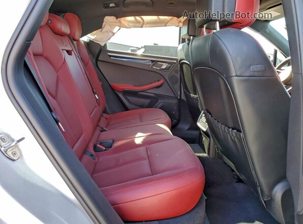 WP1AG2A59PLB39007 2023 PORSCHE MACAN Белый Вид задней части салона