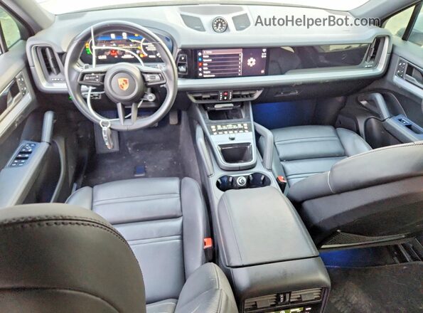 WP1BA2AY5RDA51083 2024 PORSCHE CAYENNE Белый Вид панели приборов