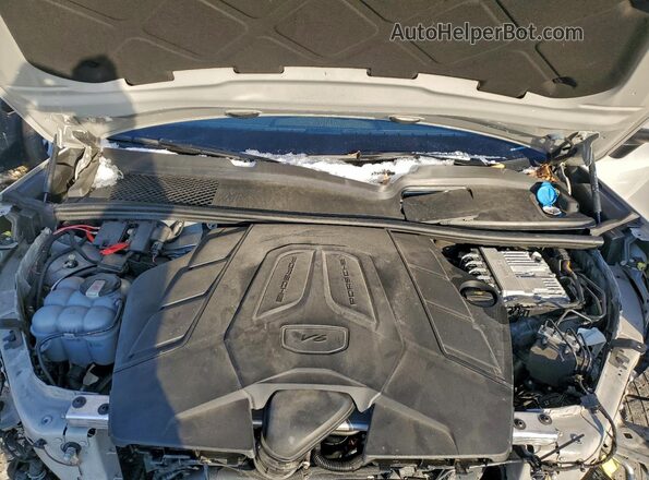 WP1BA2AY9RDA50728 2024 PORSCHE CAYENNE Gray ძრავის განყოფილების ხედი