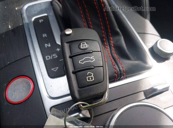 WUABWGFF0J1900617 2018 AUDI RS3 Черный Вид панели приборов