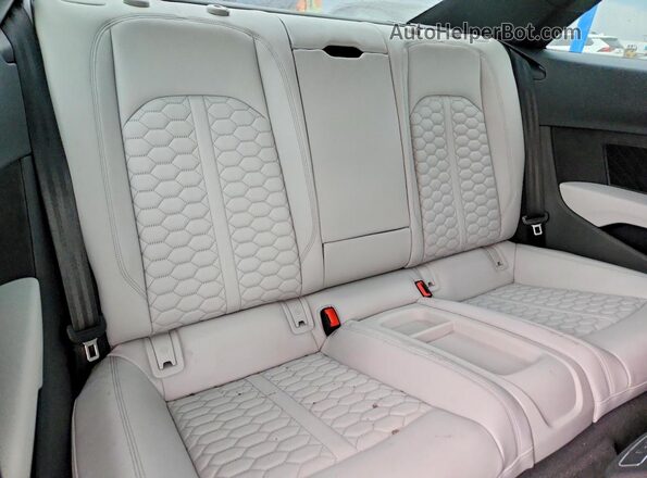 WUAPWAF5XKA904038 2019 AUDI RS5 Gray Widok tylnych siedzeń