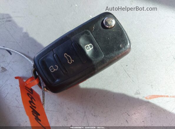 WVGAV7AX1GW606842 2016 VOLKSWAGEN TIGUAN Silver Vista del salpicadero