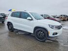 2016 Volkswagen Tiguan S Белый vin: WVGAV7AX2GW014849