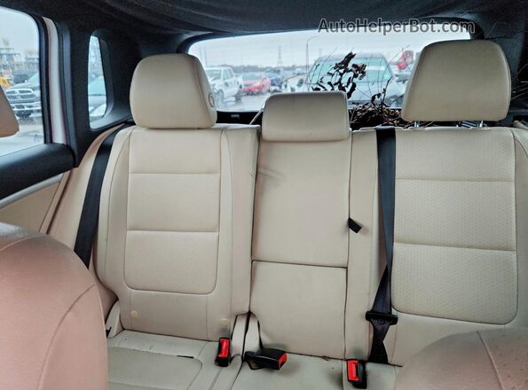 WVGAV7AX2GW014849 2016 VOLKSWAGEN TIGUAN Белый Вид задних сидений