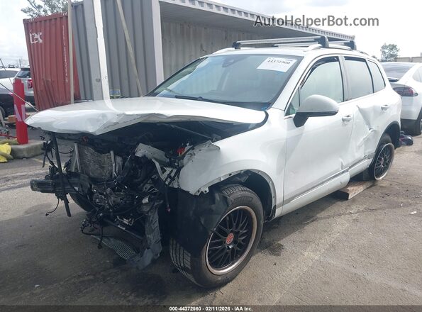 WVGEF7BP0HD005299 2017 VOLKSWAGEN TOUAREG Белый Передняя левая четверть