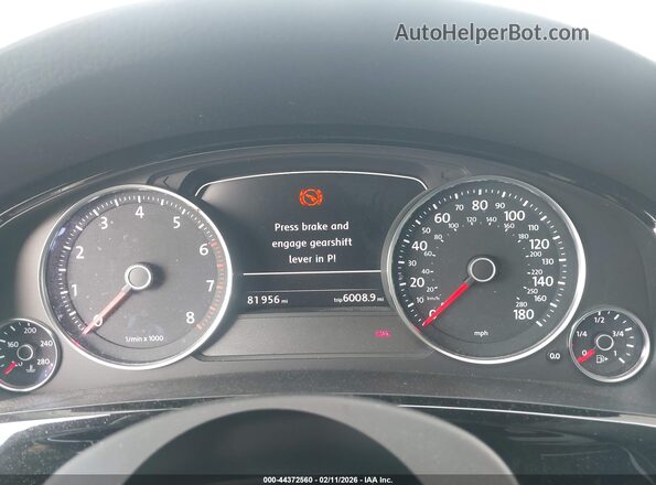 WVGEF7BP0HD005299 2017 VOLKSWAGEN TOUAREG Белый Вид задних сидений