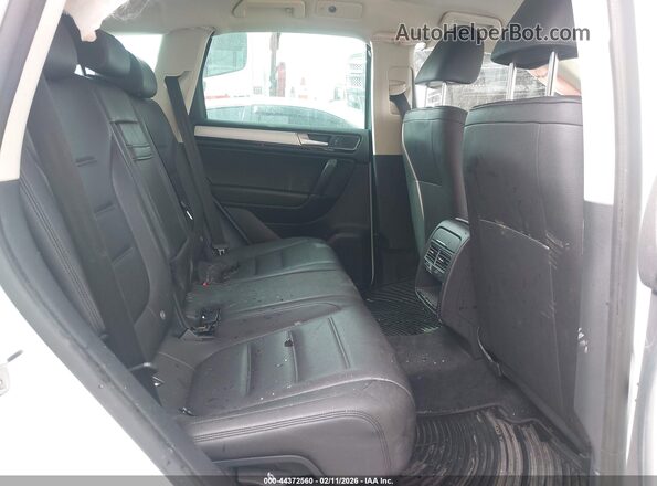 WVGEF7BP0HD005299 2017 VOLKSWAGEN TOUAREG Белый Вид наклейки с VIN-кодом