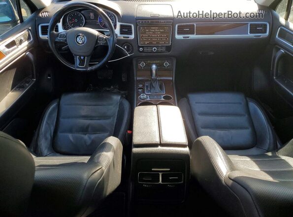 WVGEF9BP0GD010318 2016 VOLKSWAGEN TOUAREG Черный Вид панели приборов