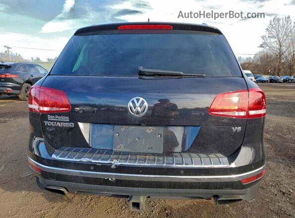 WVGEF9BP3GD002424 2016 VOLKSWAGEN TOUAREG Черный Вид сзади