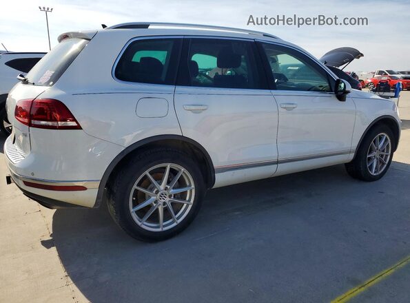 WVGGF7BP4HD006738 2017 VOLKSWAGEN TOUAREG Белый Задняя правая четверть
