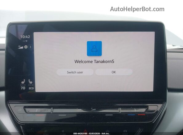 WVGJNPE27NP069318 2022 VOLKSWAGEN ID.4 Серебряный 