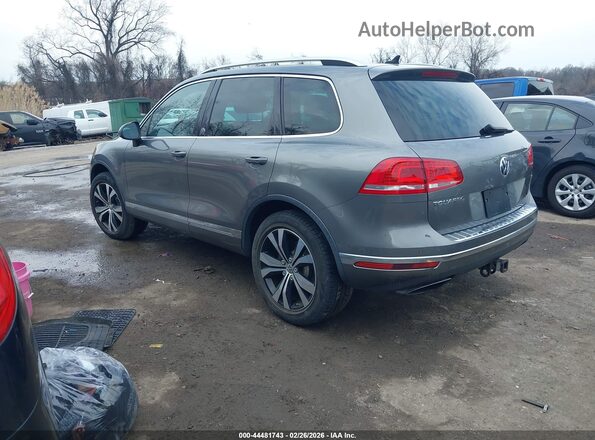 WVGRF7BP2HD000879 2017 VOLKSWAGEN TOUAREG Серый Задняя левая четверть