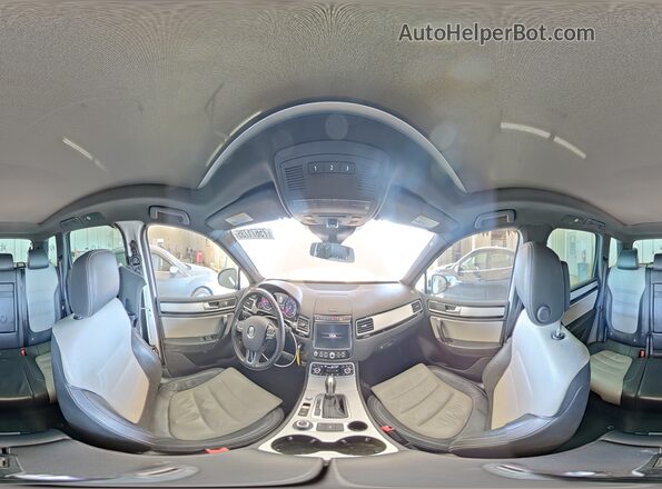 WVGRF7BP6HD003249 2017 VOLKSWAGEN TOUAREG Белый Панорамный вид салона 360°