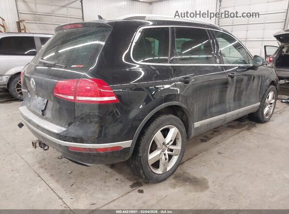 WVGRF7BP8HD006167 2017 VOLKSWAGEN TOUAREG Черный Задняя правая четверть